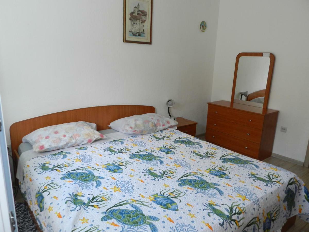 אומיס Apartmani Maruncic מראה חיצוני תמונה