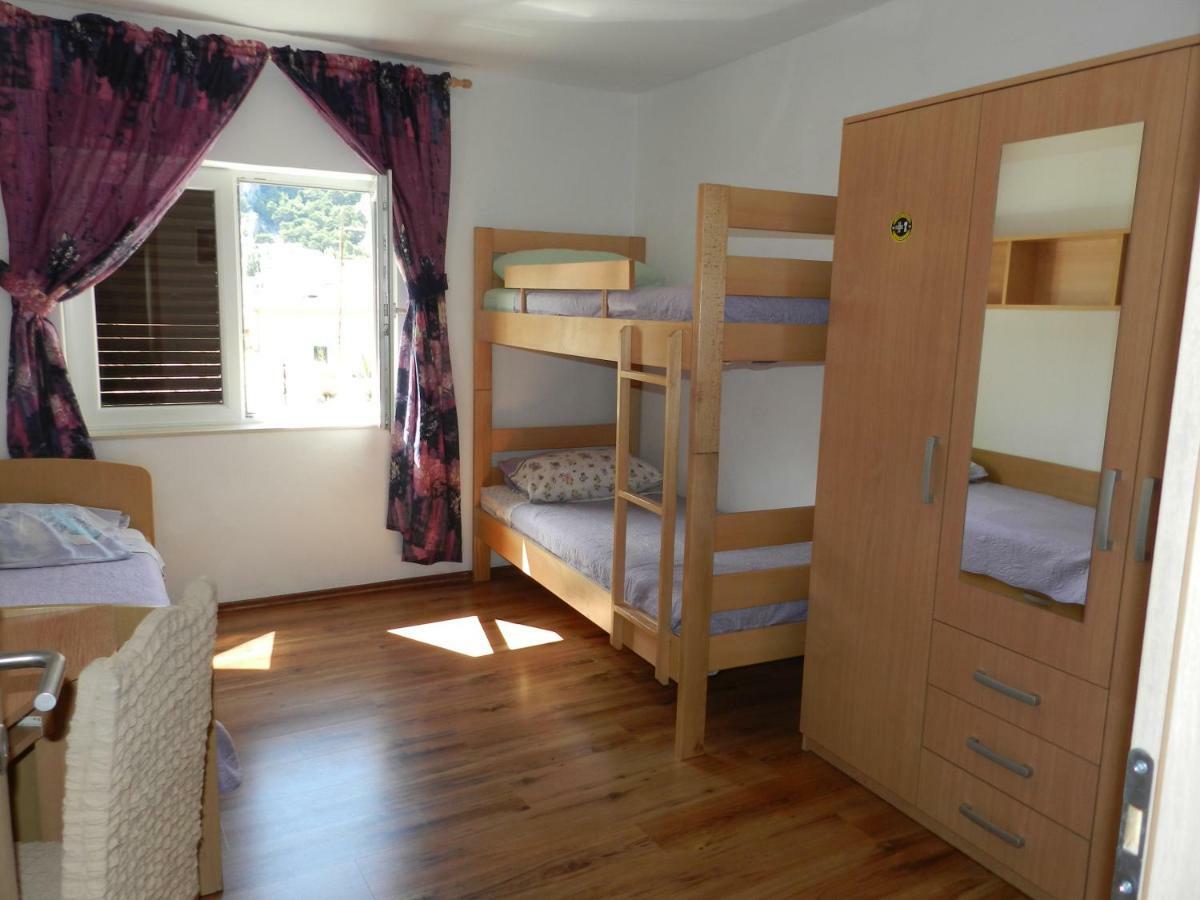 אומיס Apartmani Maruncic מראה חיצוני תמונה