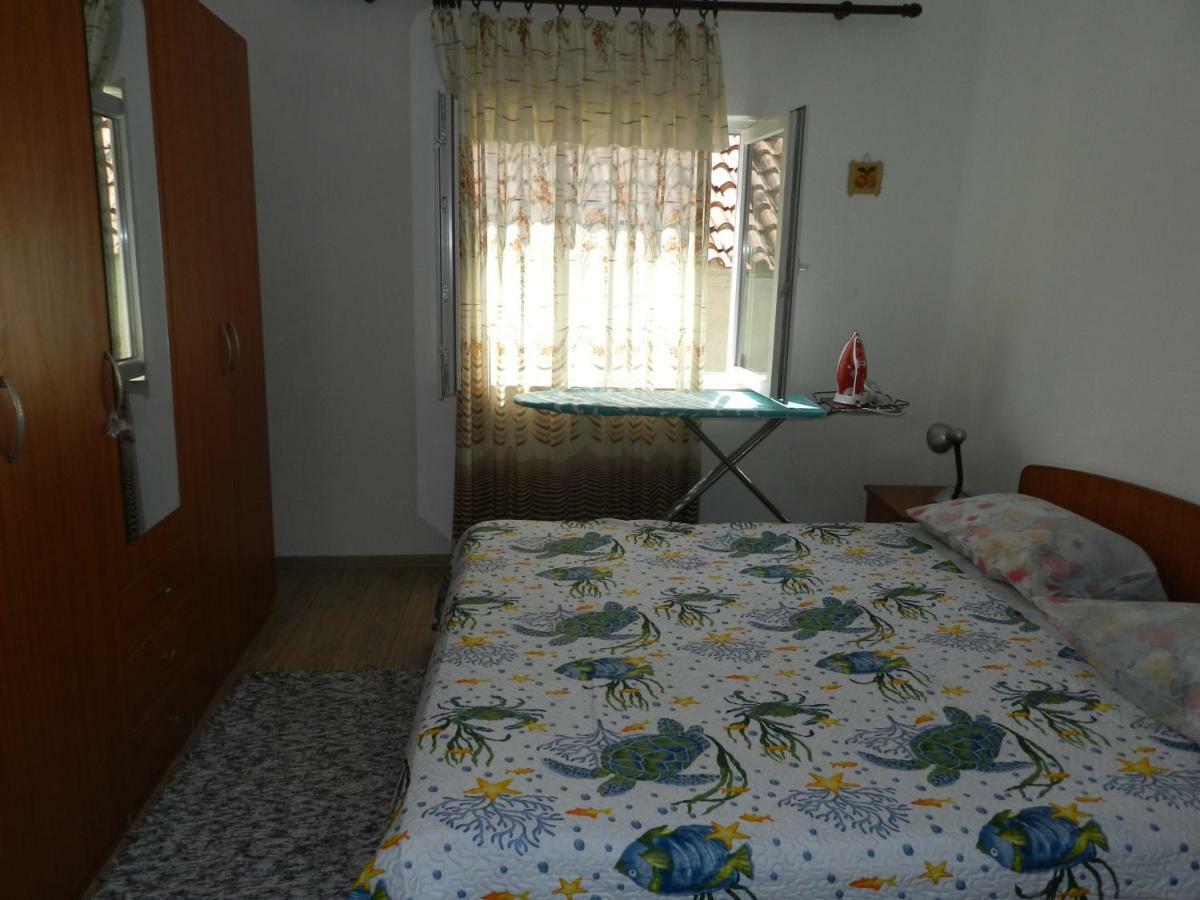 אומיס Apartmani Maruncic מראה חיצוני תמונה