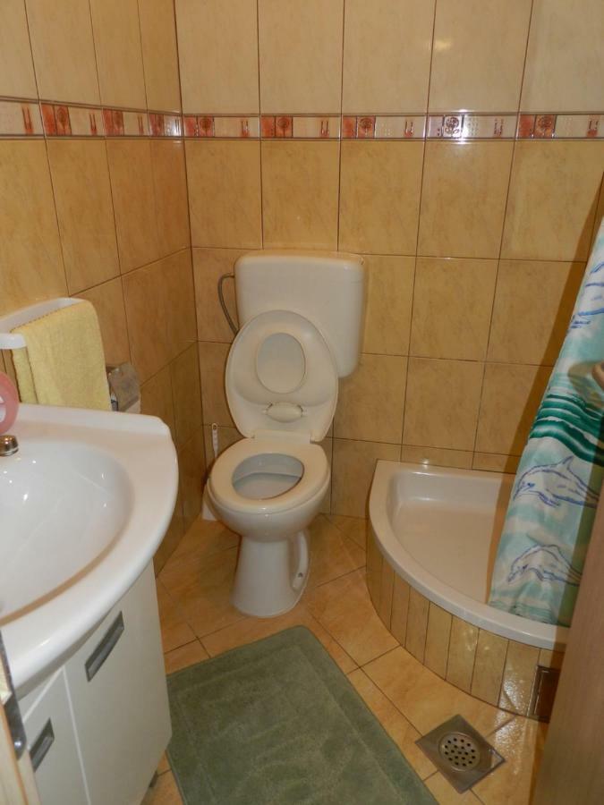 אומיס Apartmani Maruncic מראה חיצוני תמונה
